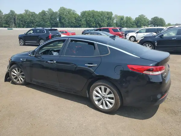 5XXGT4L37JG268384 2018 KIA OPTIMA - Image 2