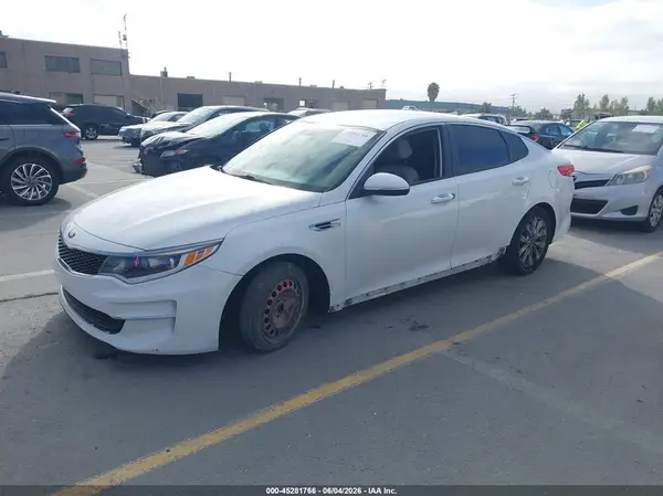 5XXGT4L37JG268840 2018 KIA OPTIMA - Image 2