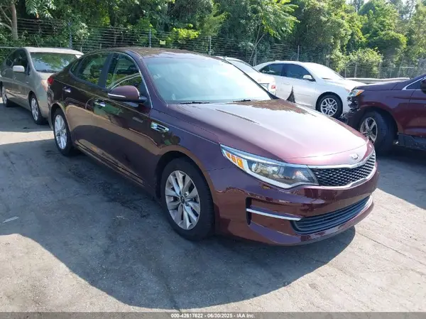 5XXGT4L37JG269759 2018 KIA OPTIMA - Image 1