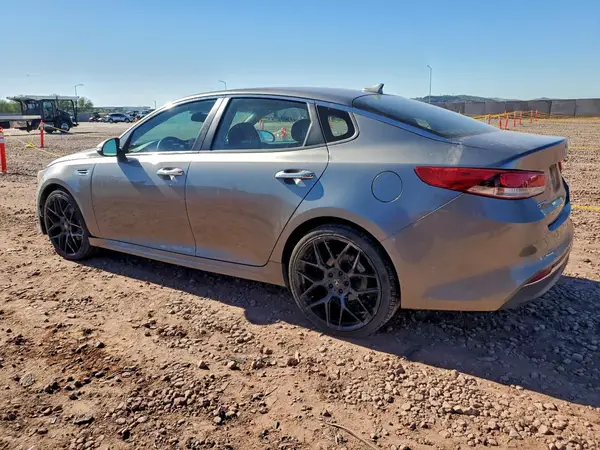 5XXGT4L37JG271575 2018 KIA OPTIMA - Image 2
