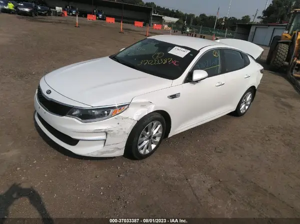 5XXGT4L37JG272533 2018 KIA OPTIMA - Image 2