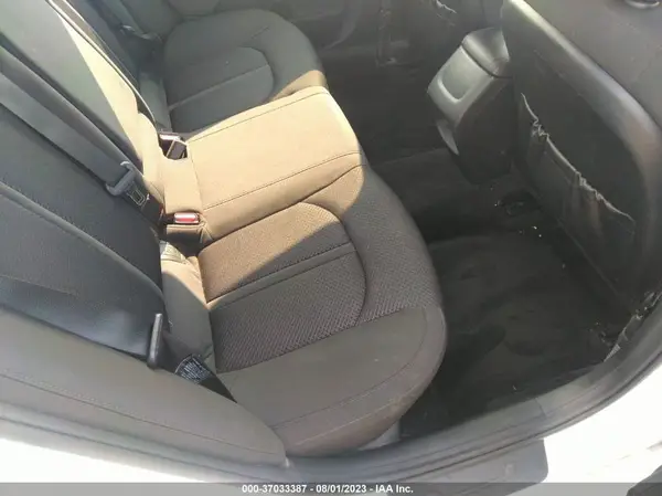 5XXGT4L37JG272533 2018 KIA OPTIMA - Image 8