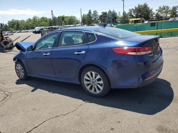 5XXGT4L37JG272774 2018 KIA OPTIMA - Image 2
