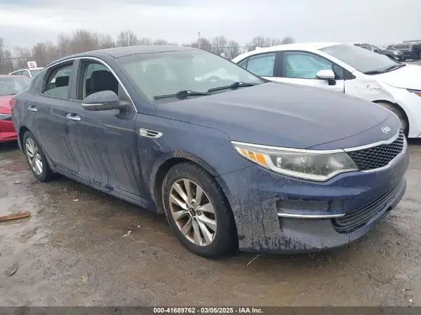 5XXGT4L37JG272807 2018 KIA OPTIMA - Image 1