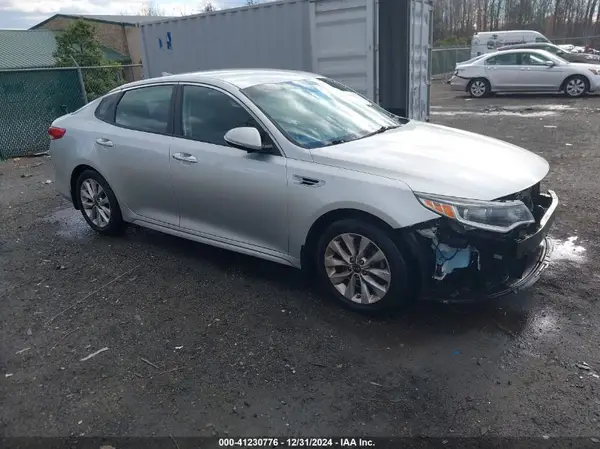 5XXGT4L37JG272886 2018 KIA OPTIMA - Image 1