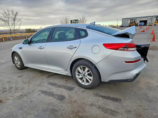 5XXGT4L37KG275790 2019 KIA OPTIMA - Image 2