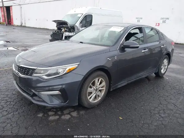 5XXGT4L37KG275854 2019 KIA OPTIMA - Image 2