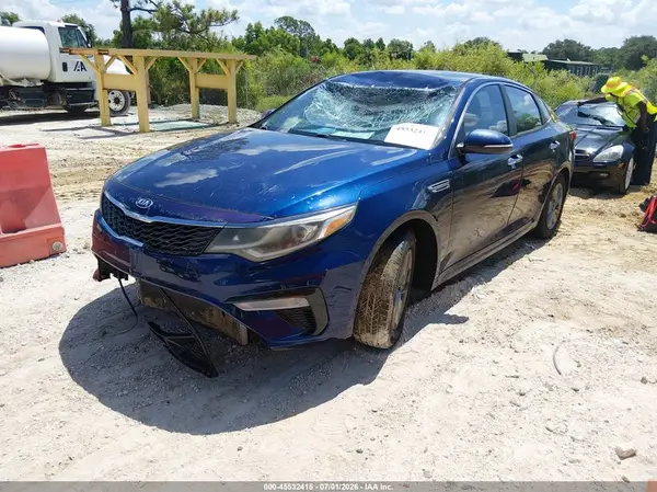 5XXGT4L37KG277572 2019 KIA OPTIMA - Image 2