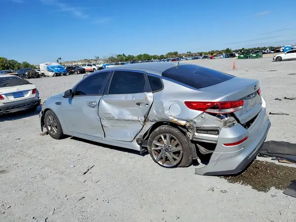 5XXGT4L37KG282495 2019 KIA OPTIMA - Image 2