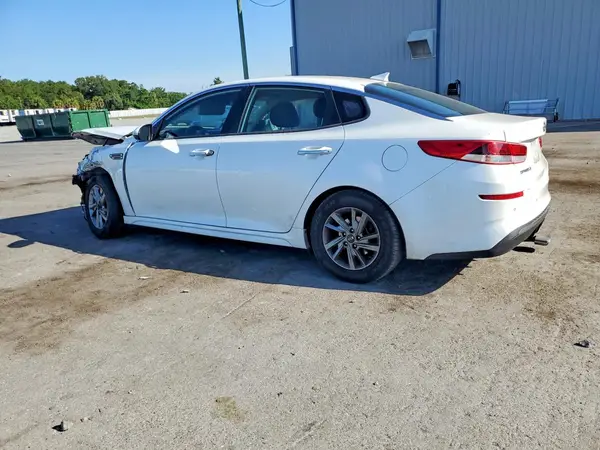 5XXGT4L37KG282674 2019 KIA OPTIMA - Image 2