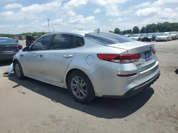 5XXGT4L37KG282917 2019 KIA OPTIMA - Image 2