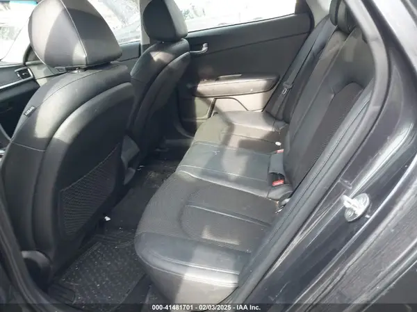 5XXGT4L37KG286790 2019 KIA OPTIMA - Image 8