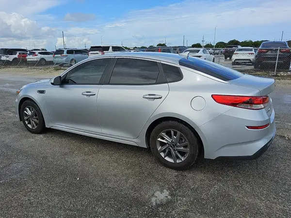 5XXGT4L37KG287647 2019 KIA OPTIMA - Image 2
