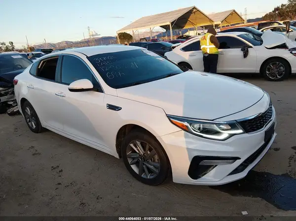 5XXGT4L37KG287762 2019 KIA OPTIMA - Image 1