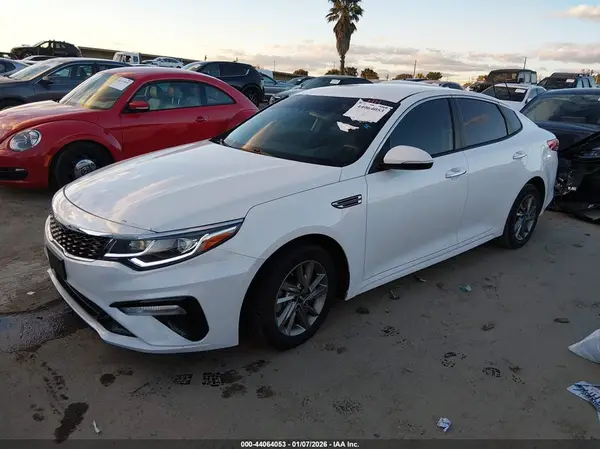5XXGT4L37KG287762 2019 KIA OPTIMA - Image 2