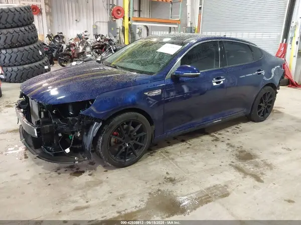 5XXGT4L37KG288054 2019 KIA OPTIMA - Image 2