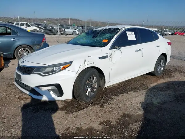 5XXGT4L37KG288796 2019 KIA OPTIMA - Image 2