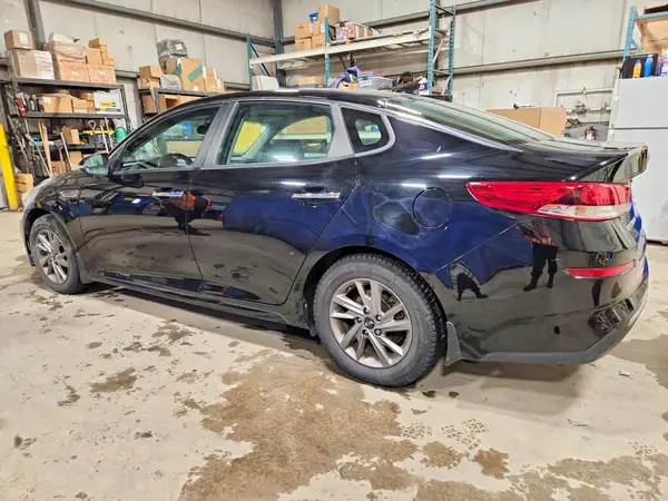 5XXGT4L37KG288992 2019 KIA OPTIMA - Image 2