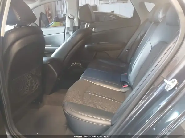 5XXGT4L37KG289852 2019 KIA OPTIMA - Image 8