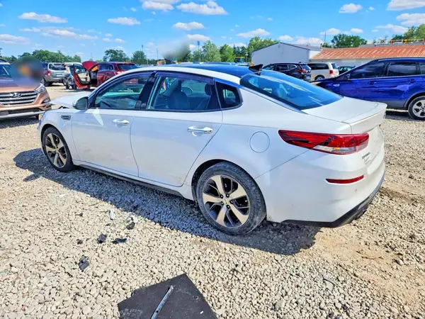 5XXGT4L37KG293593 2019 KIA OPTIMA - Image 2