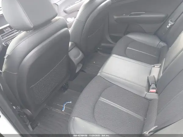 5XXGT4L37KG293867 2019 KIA OPTIMA - Image 8