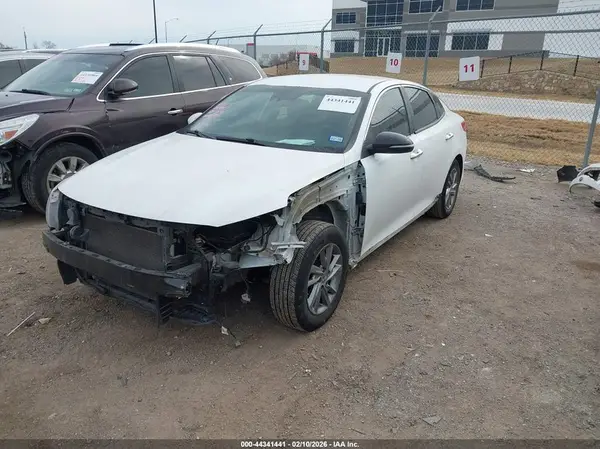 5XXGT4L37KG299622 2019 KIA OPTIMA - Image 2