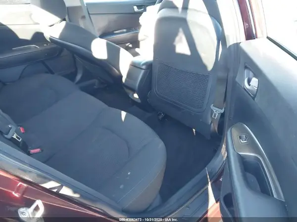 5XXGT4L37KG300736 2019 KIA OPTIMA - Image 8
