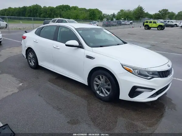 5XXGT4L37KG301594 2019 KIA OPTIMA - Image 1