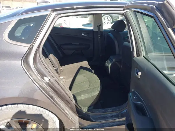 5XXGT4L37KG302082 2019 KIA OPTIMA - Image 8