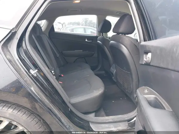 5XXGT4L37KG302728 2019 KIA OPTIMA - Image 8