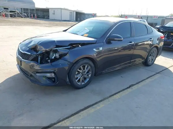 5XXGT4L37KG306715 2019 KIA OPTIMA - Image 2