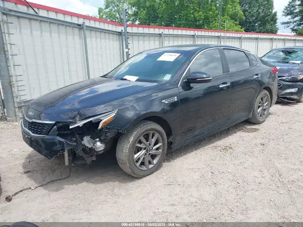 5XXGT4L37KG308223 2019 KIA OPTIMA - Image 2