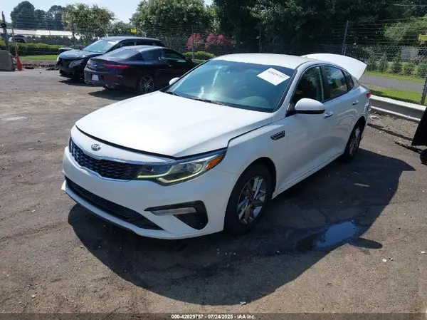 5XXGT4L37KG308593 2019 KIA OPTIMA - Image 2