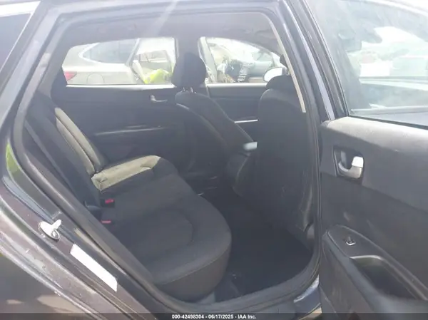 5XXGT4L37KG311106 2019 KIA OPTIMA - Image 8