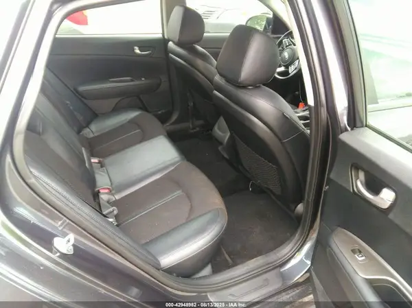 5XXGT4L37KG314460 2019 KIA OPTIMA - Image 8