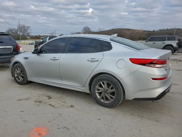 5XXGT4L37KG318797 2019 KIA OPTIMA - Image 2