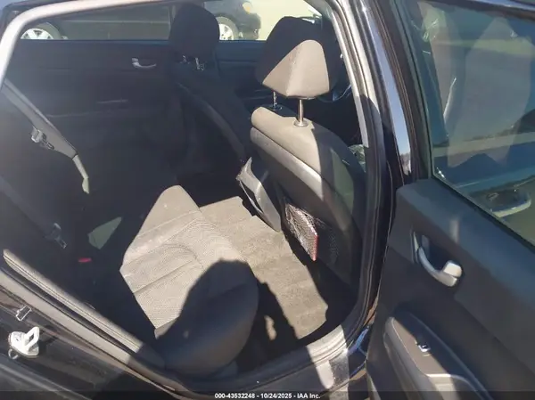 5XXGT4L37KG320193 2019 KIA OPTIMA - Image 8
