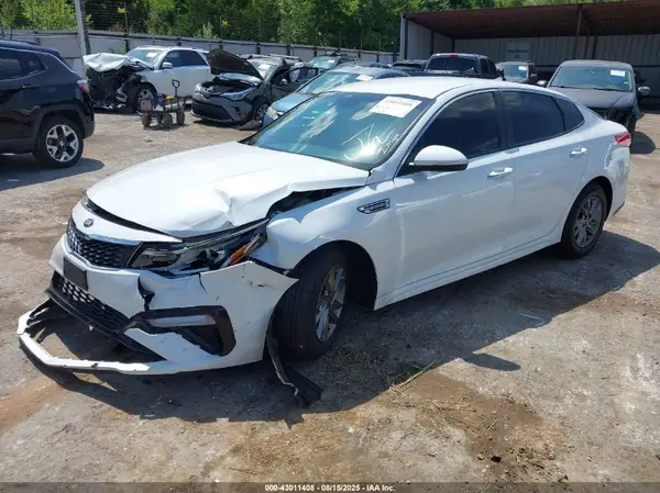 5XXGT4L37KG323322 2019 KIA OPTIMA - Image 2
