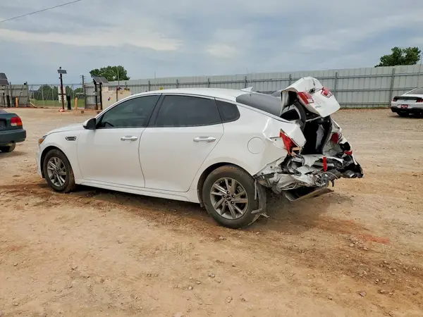5XXGT4L37KG324163 2019 KIA OPTIMA - Image 2