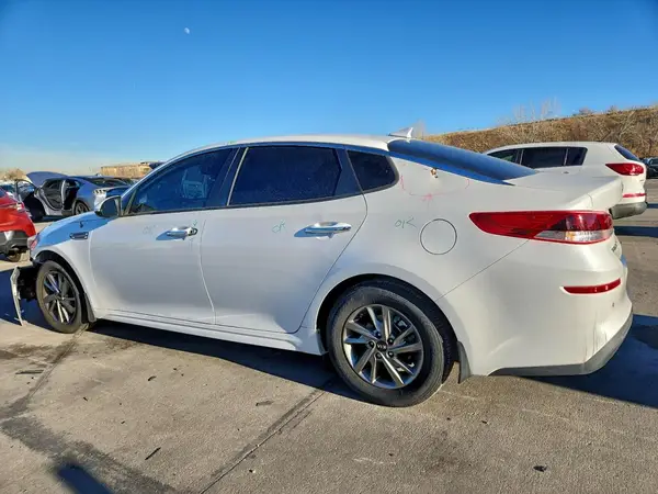 5XXGT4L37KG325202 2019 KIA OPTIMA - Image 2