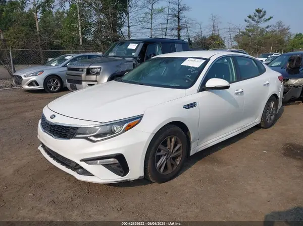 5XXGT4L37KG329251 2019 KIA OPTIMA - Image 2
