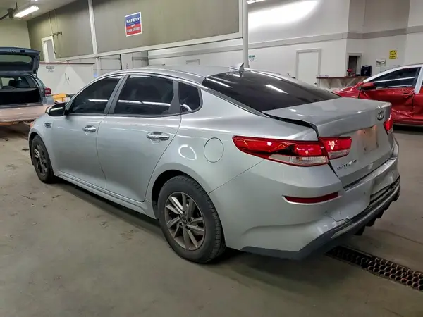 5XXGT4L37KG332179 2019 KIA OPTIMA - Image 2