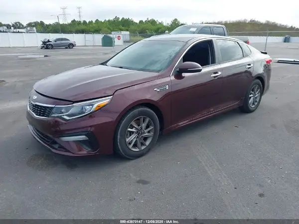 5XXGT4L37KG334708 2019 KIA OPTIMA - Image 2