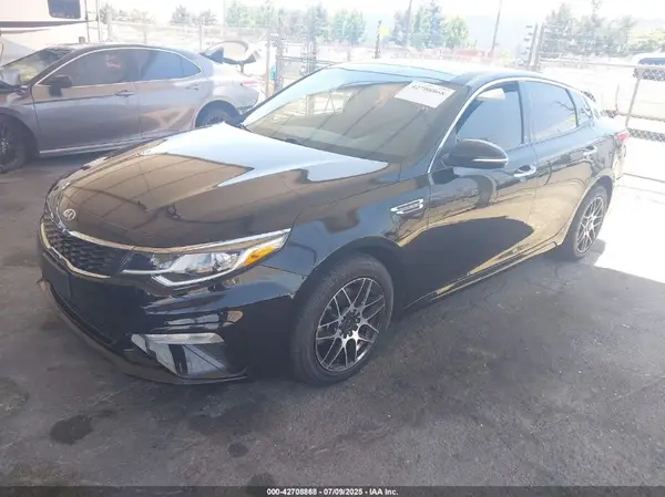 5XXGT4L37KG336880 2019 KIA OPTIMA - Image 2