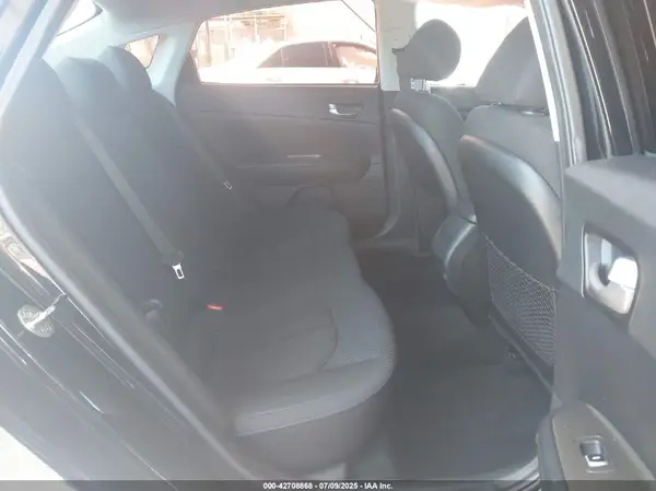 5XXGT4L37KG336880 2019 KIA OPTIMA - Image 8