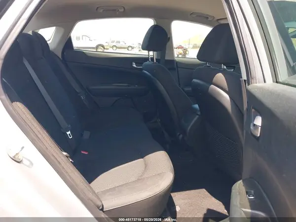 5XXGT4L37KG337141 2019 KIA OPTIMA - Image 8