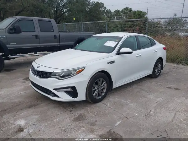5XXGT4L37KG339472 2019 KIA OPTIMA - Image 2