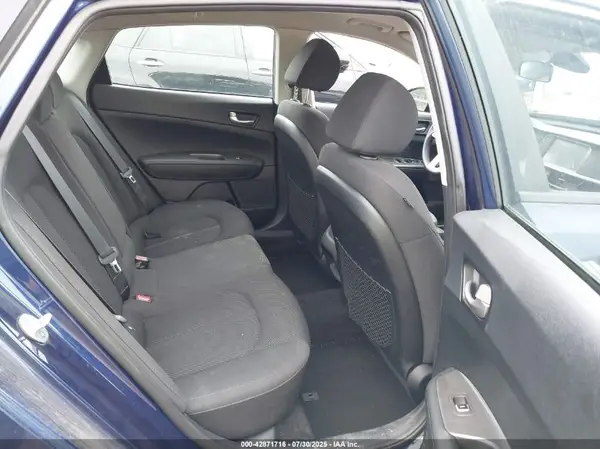 5XXGT4L37KG340430 2019 KIA OPTIMA - Image 8