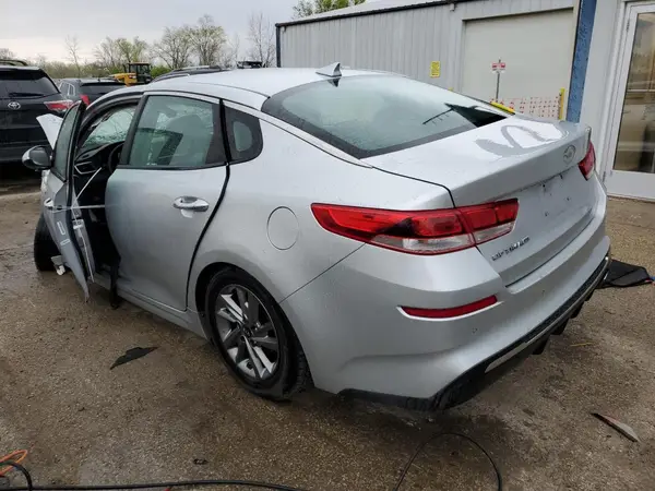 5XXGT4L37KG341416 2019 KIA OPTIMA - Image 2