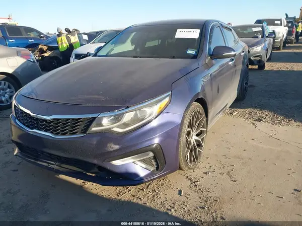 5XXGT4L37KG344817 2019 KIA OPTIMA - Image 2